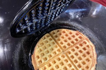 Cast Iron Waffle Maker Review